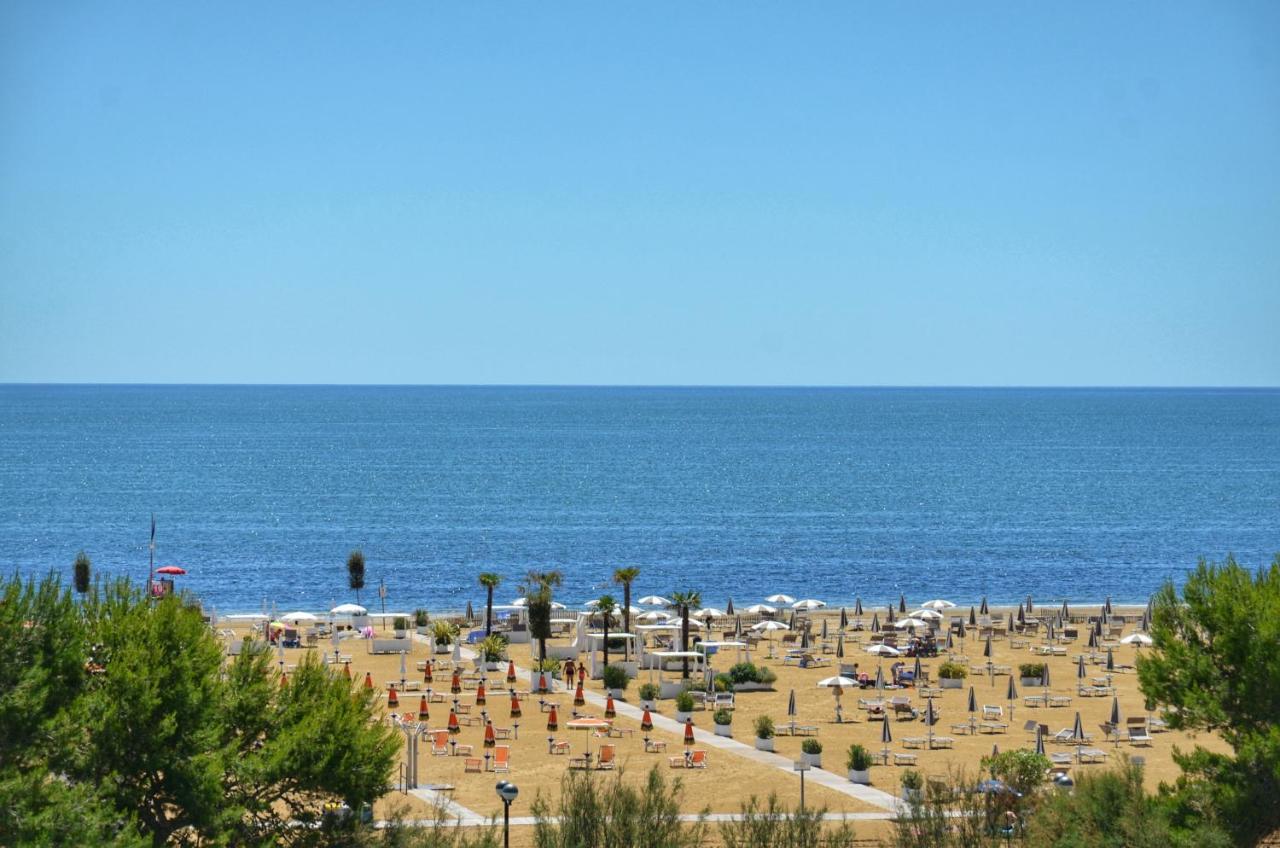 Elba, Ischia * Bibione